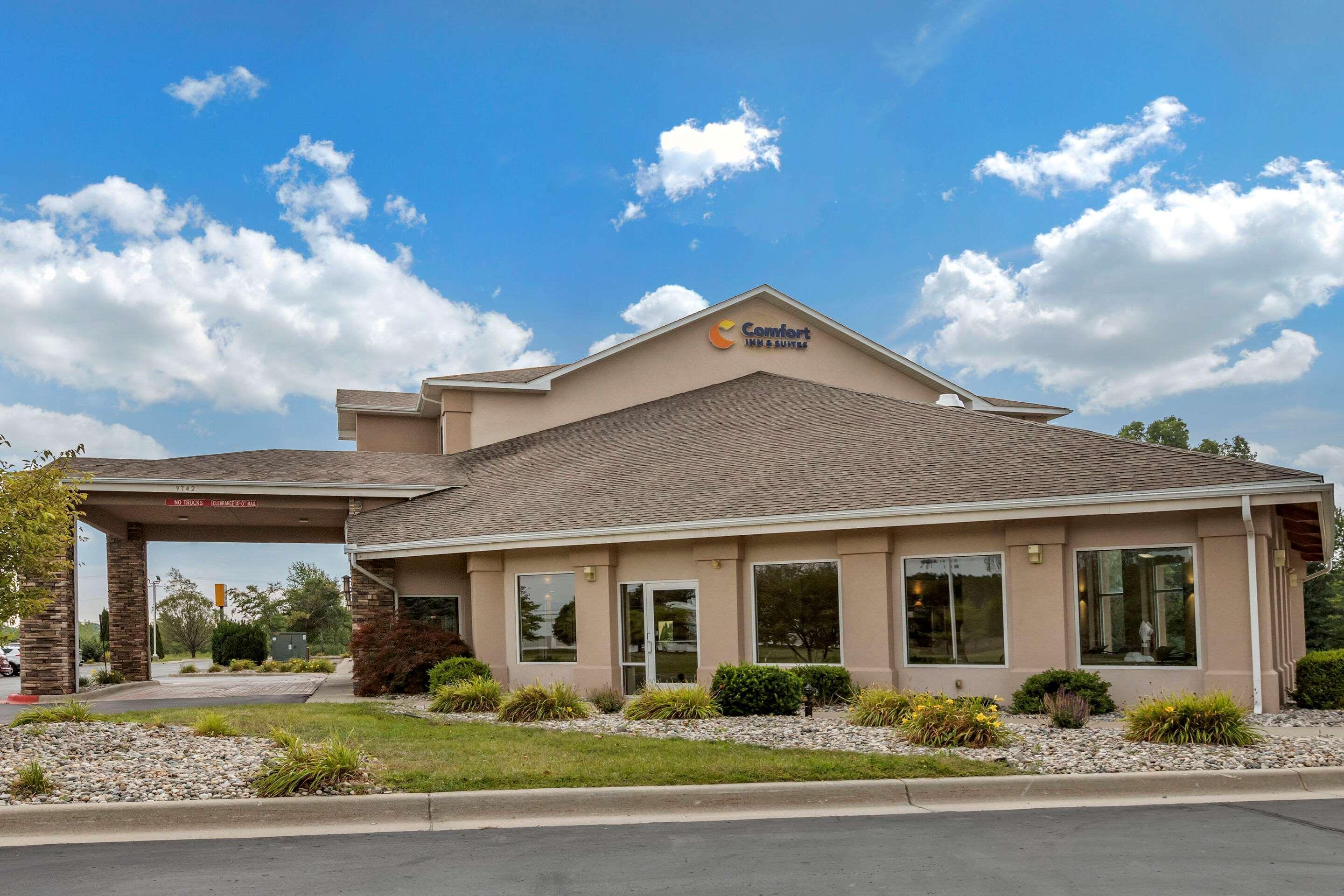 Comfort Inn & Suites Dimondale - Lansing Exterior foto